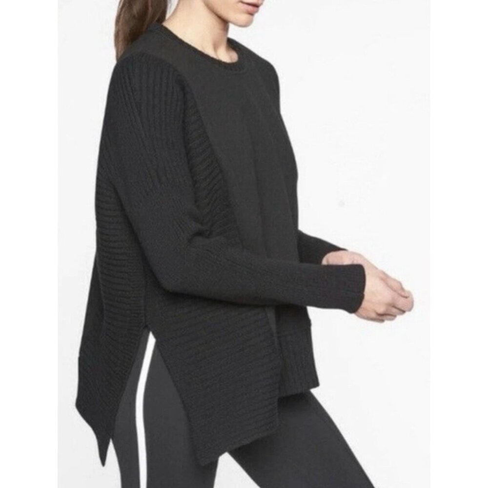 Athleta Bayridge Oversized Asymmetrical Textured Knit Sweater Black Small GUC